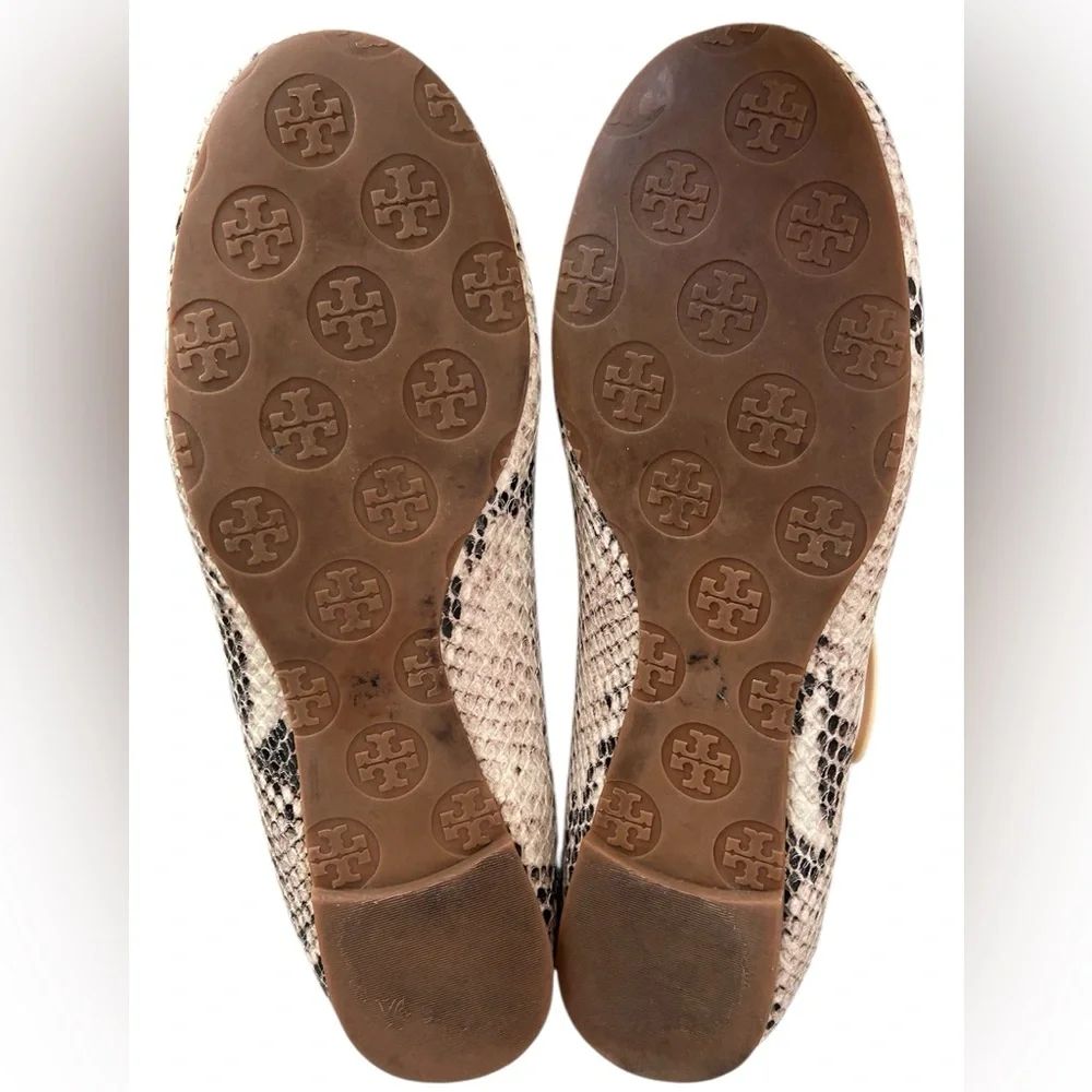 Tory Burch Reva Snakeskin Flats Ballet Beige Brown Gold Logo Size 7.5 - Picture 12 of 16